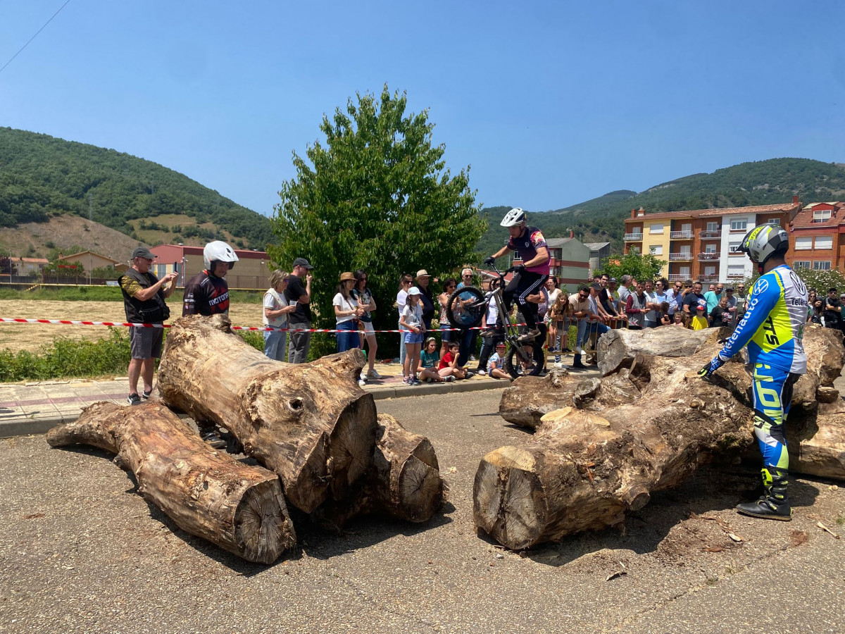 Concentracion de motos miuras 2025 cistierna (5)