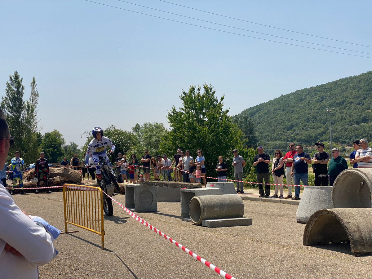 Concentracion de motos miuras 2025 cistierna (3)