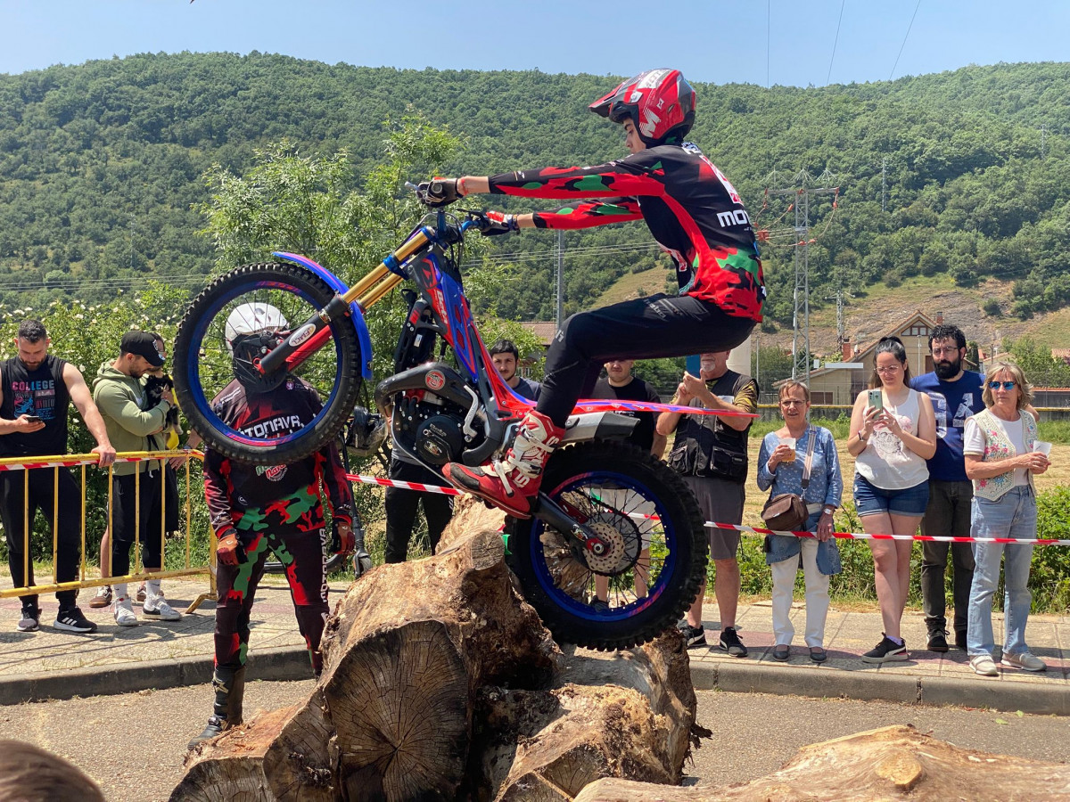 Concentracion de motos miuras 2025 cistierna (8)