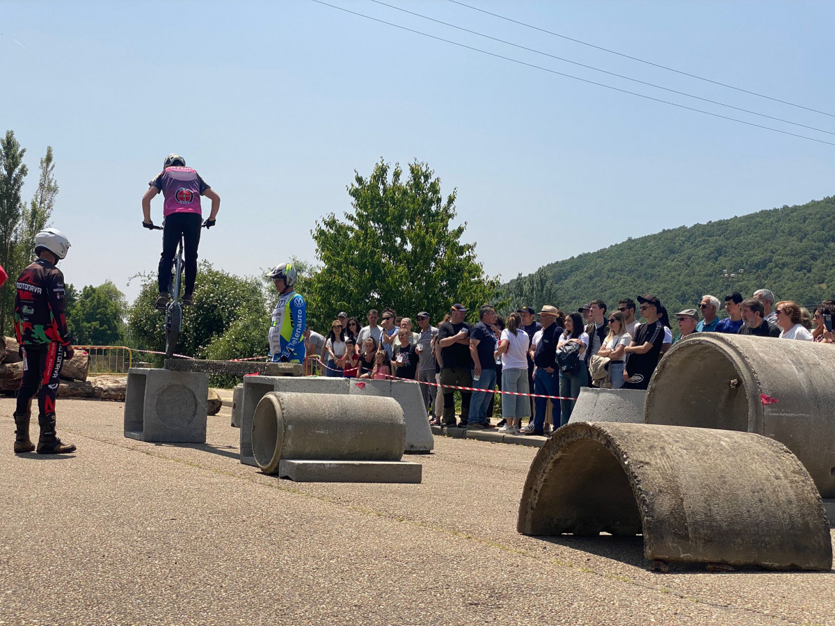 Concentracion de motos miuras 2025 cistierna (4)