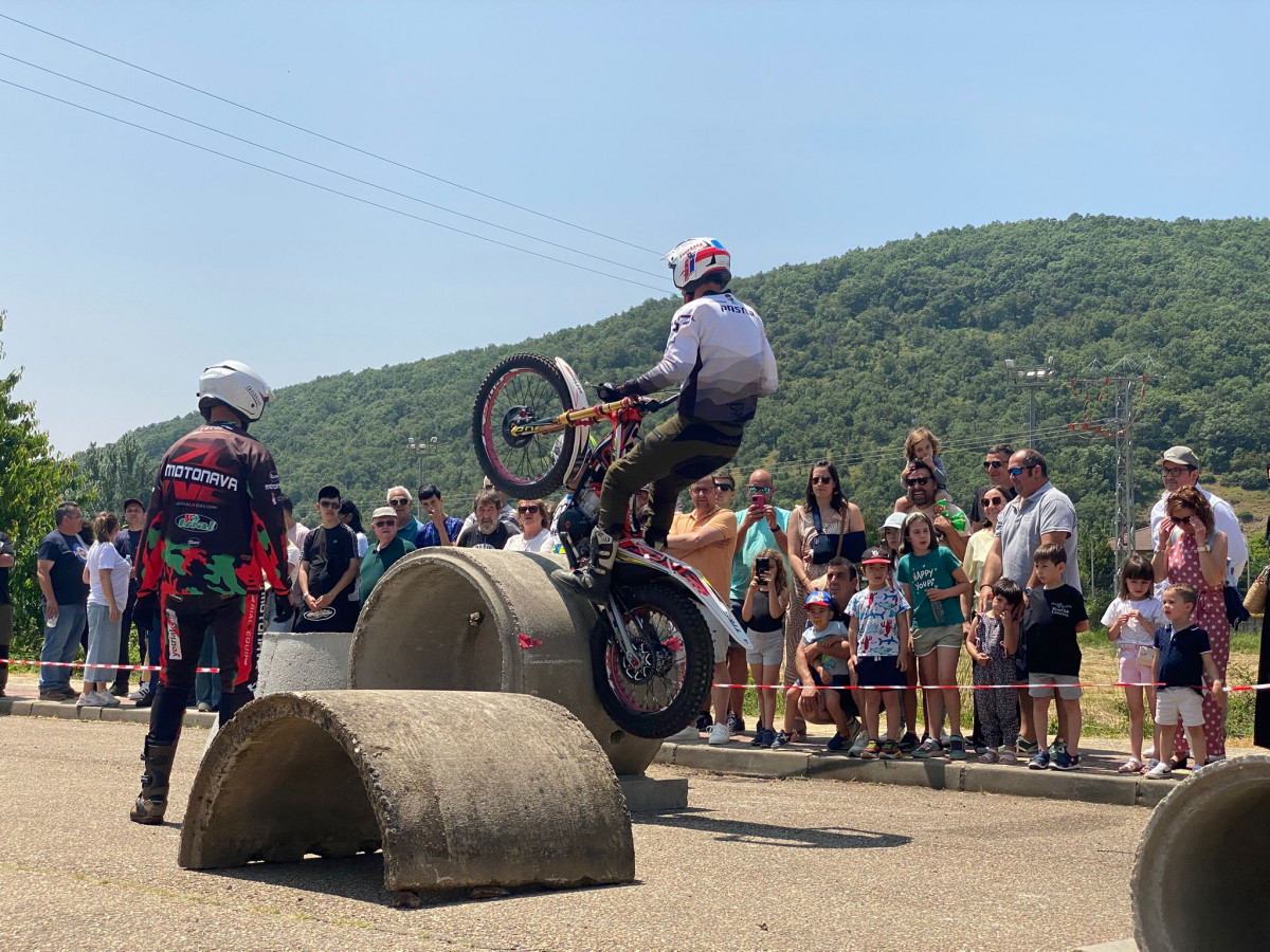 Concentracion de motos miuras 2025 cistierna (6)