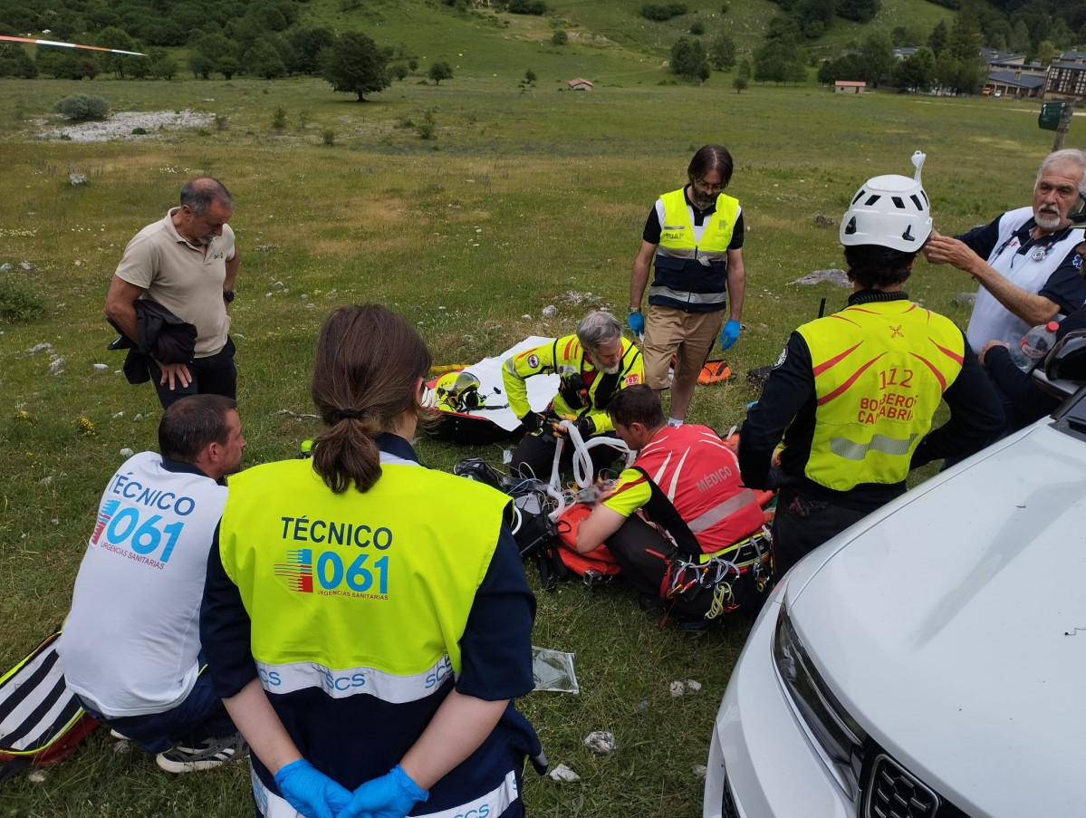 Fallecido fuente De grupo de rescate cantabria picos de europa