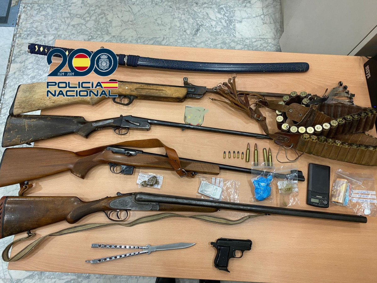 Armas