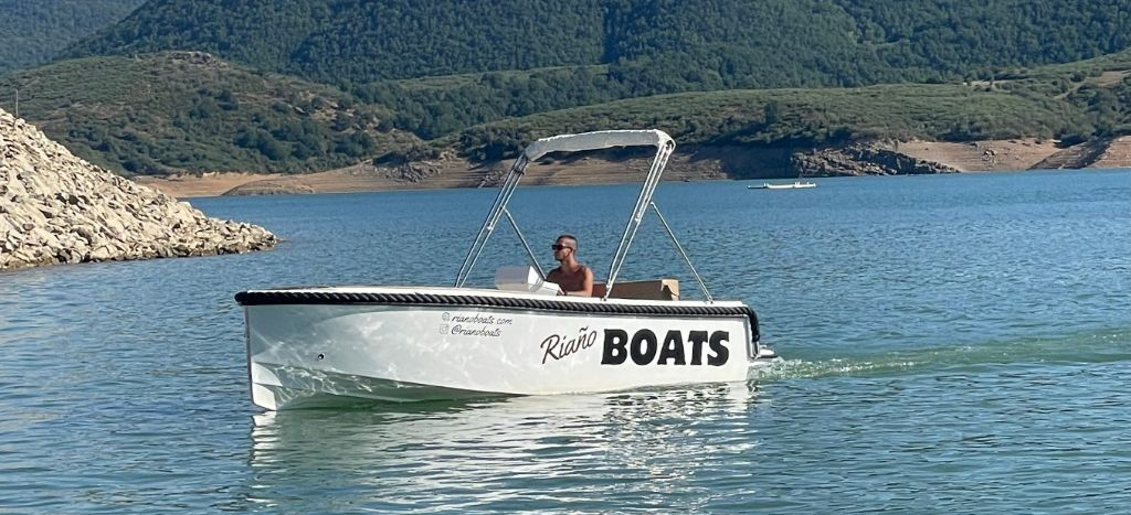 Riau00f1o boats