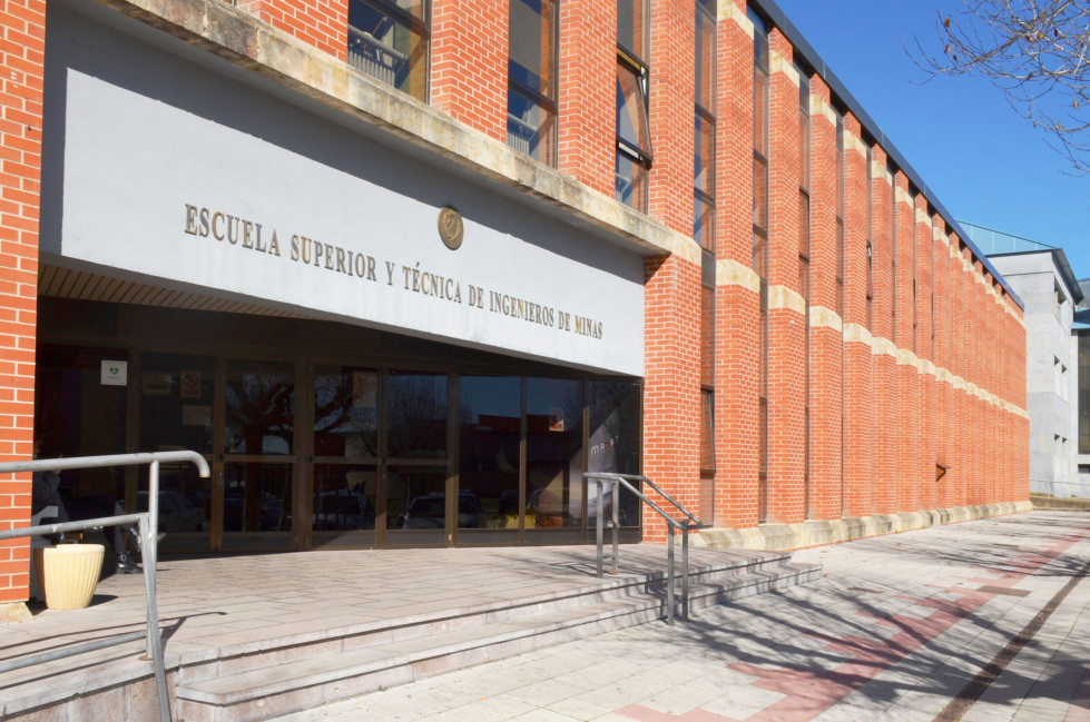 Escuela de minas ULE