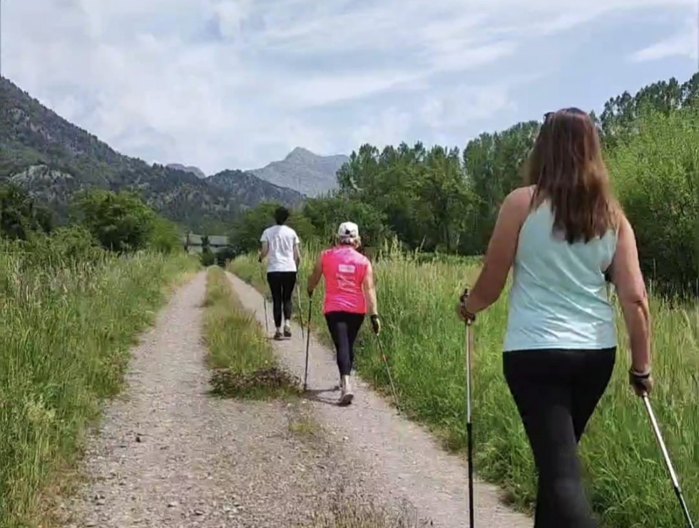 Marcha nordica cremenes (2)