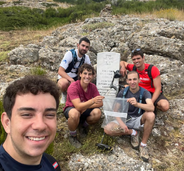 Grupo de arqueologos accidente legion condor pico cerroso