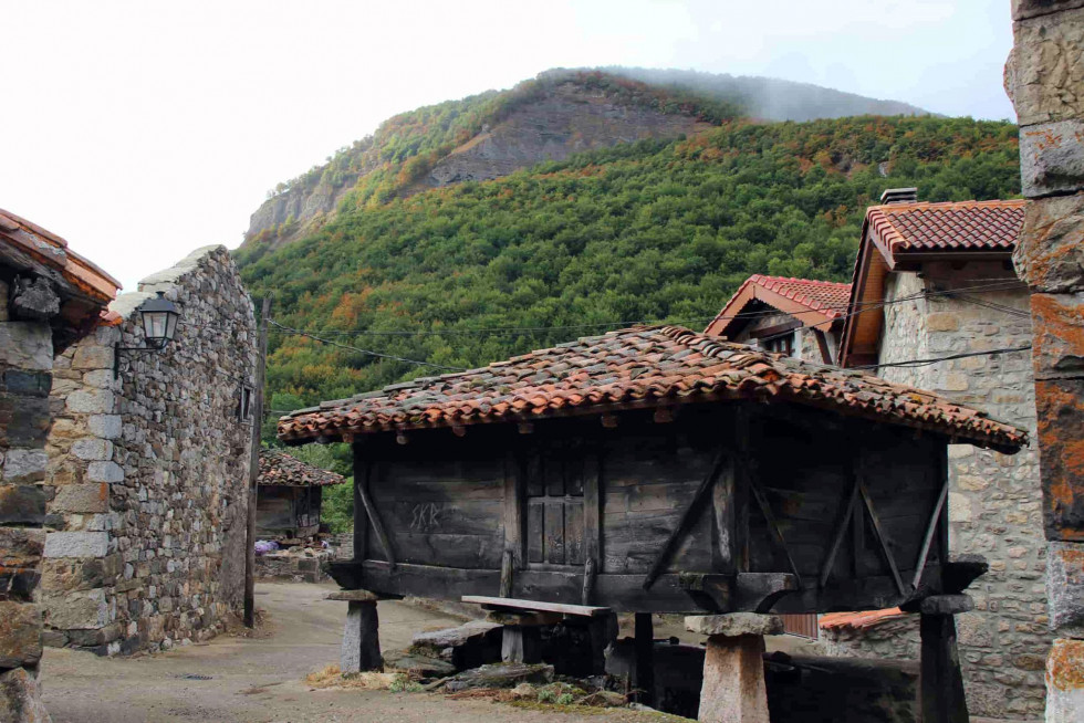 2 Horreo en Santa Marina de Valdeon enrique martinez perez