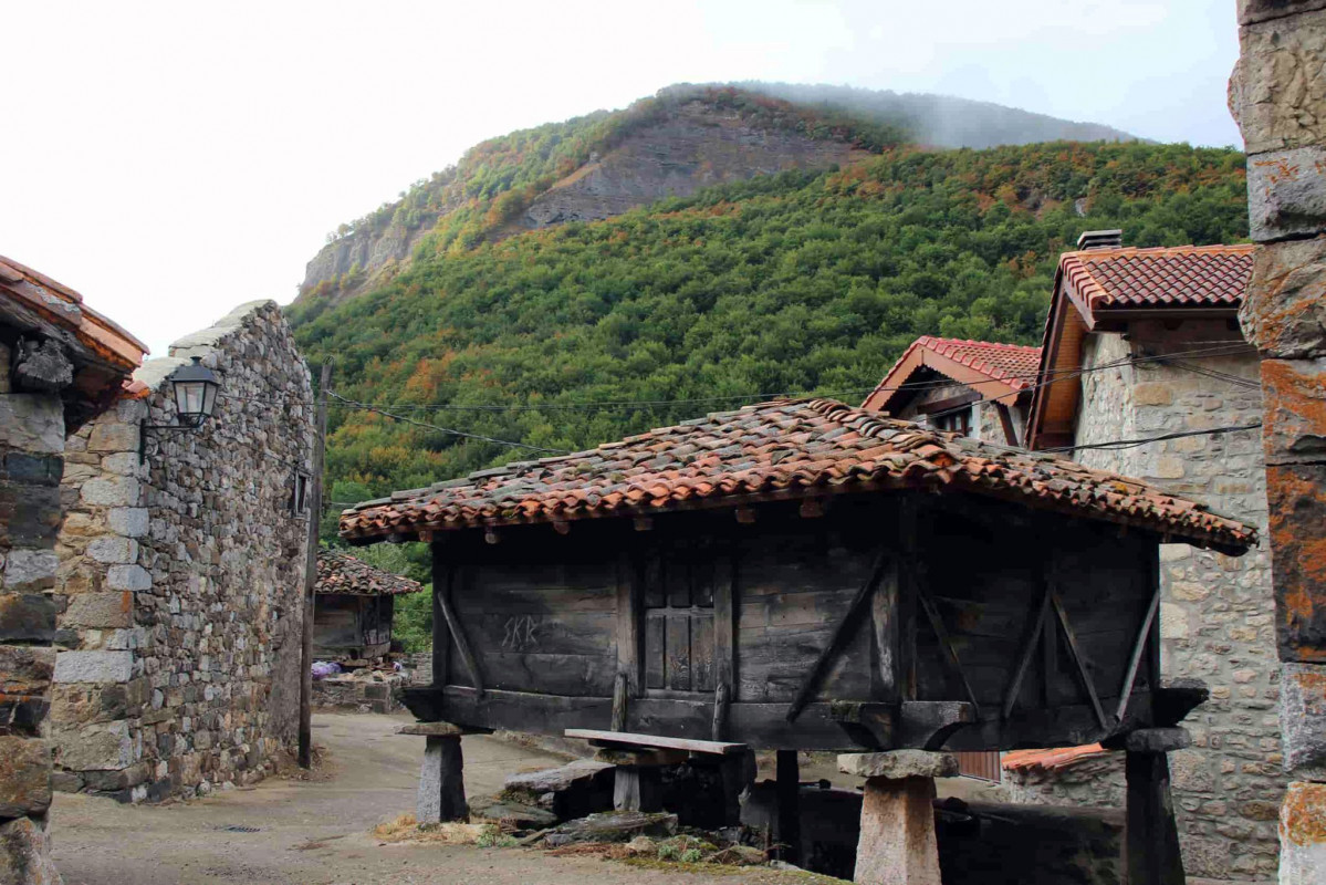 2 Horreo en Santa Marina de Valdeon enrique martinez perez