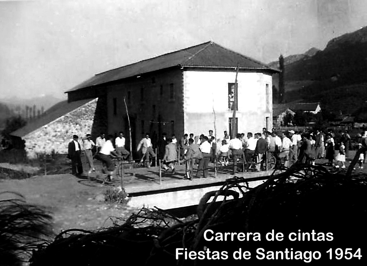 Carrera de cintas fiestas santiago acebedo 1954 enrique martinez perez
