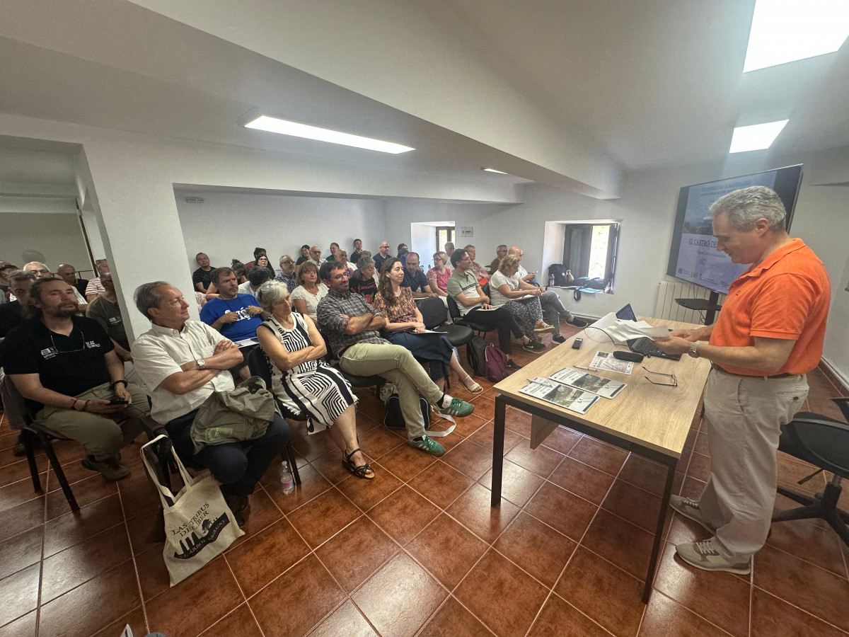 CHARLAS ENCUENTROS CON LA ARQUEOLOGu00cdA 3