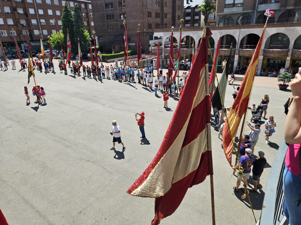 Concentracion de pendones guardo 2025 (9)