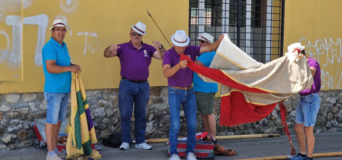 Concentracion de pendones guardo 2025 (24)