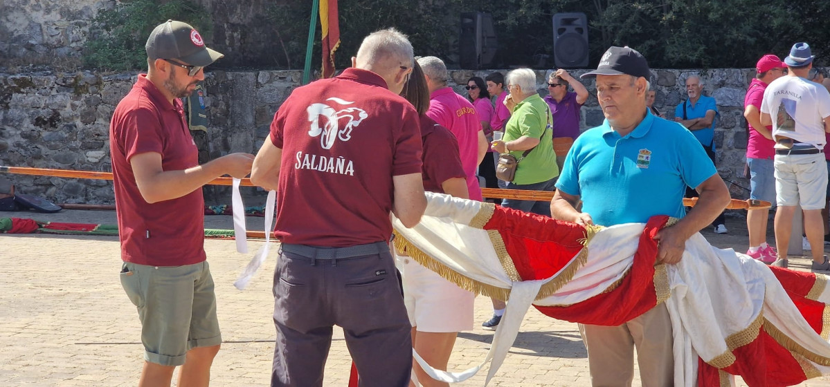 Concentracion de pendones guardo 2025 (25)