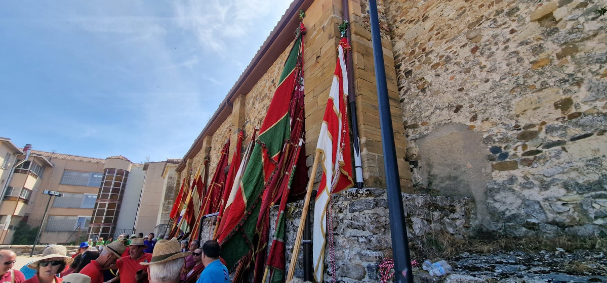 Concentracion de pendones guardo 2025 (27)