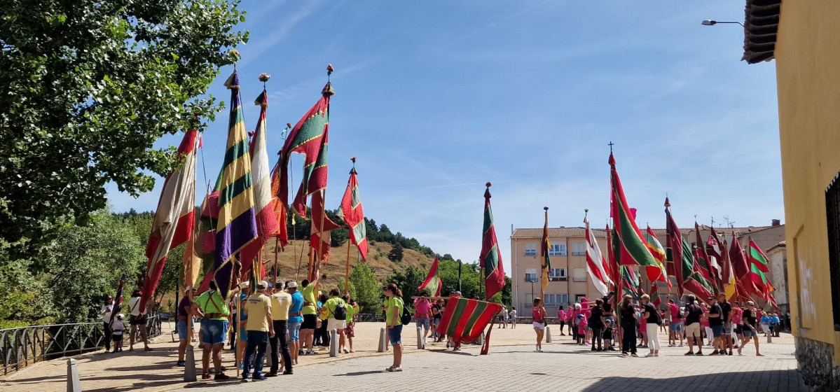Concentracion de pendones guardo 2025 (26)