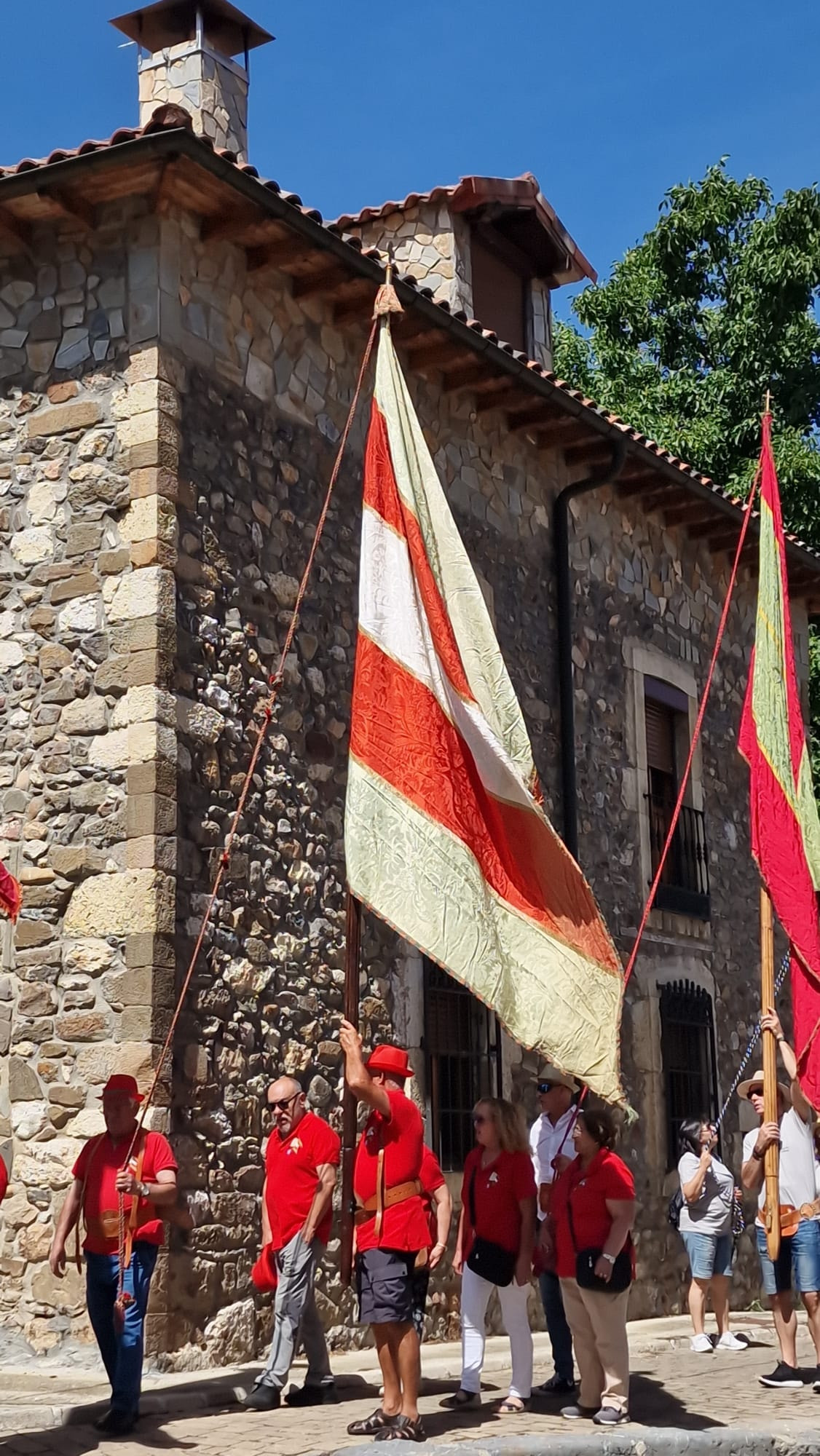 Concentracion de pendones guardo 2025 (41)