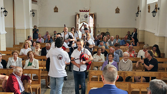 Homenaje a los mayores acebedo en La Uu00f1a enrique martinez perez (10)