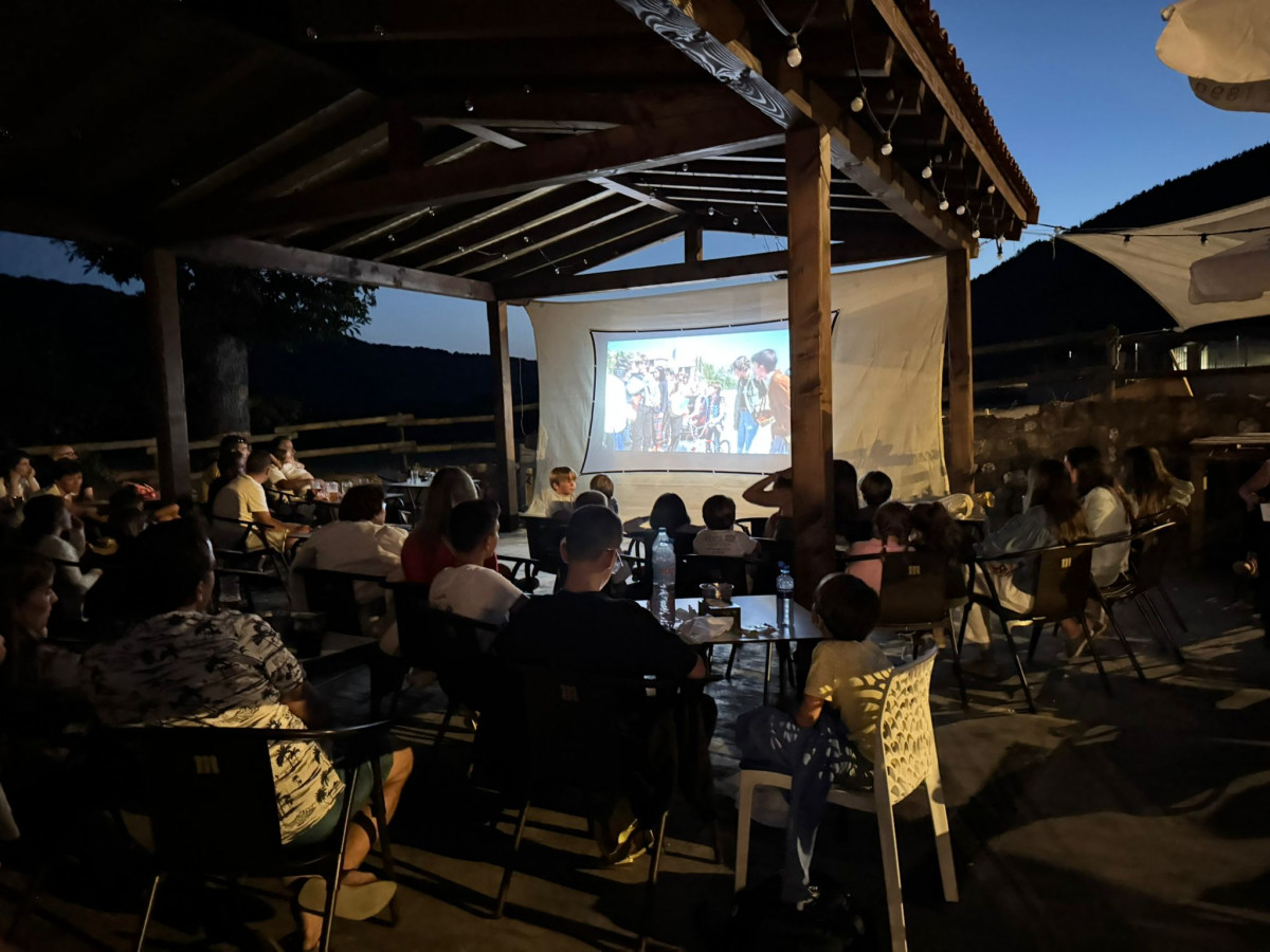 Cine de verano lobo camp  (2)