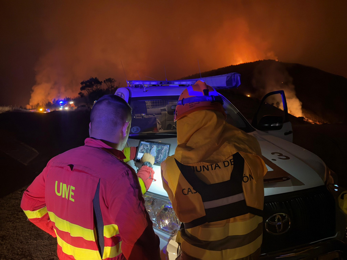 UME incendio orallo 2025 (3)