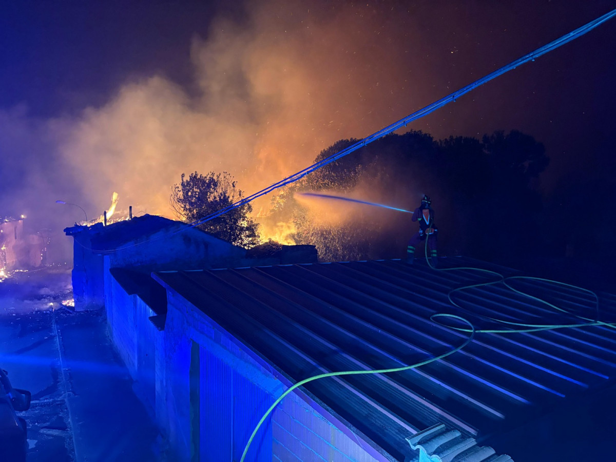 UME incendio Jamuz 2025 (3)