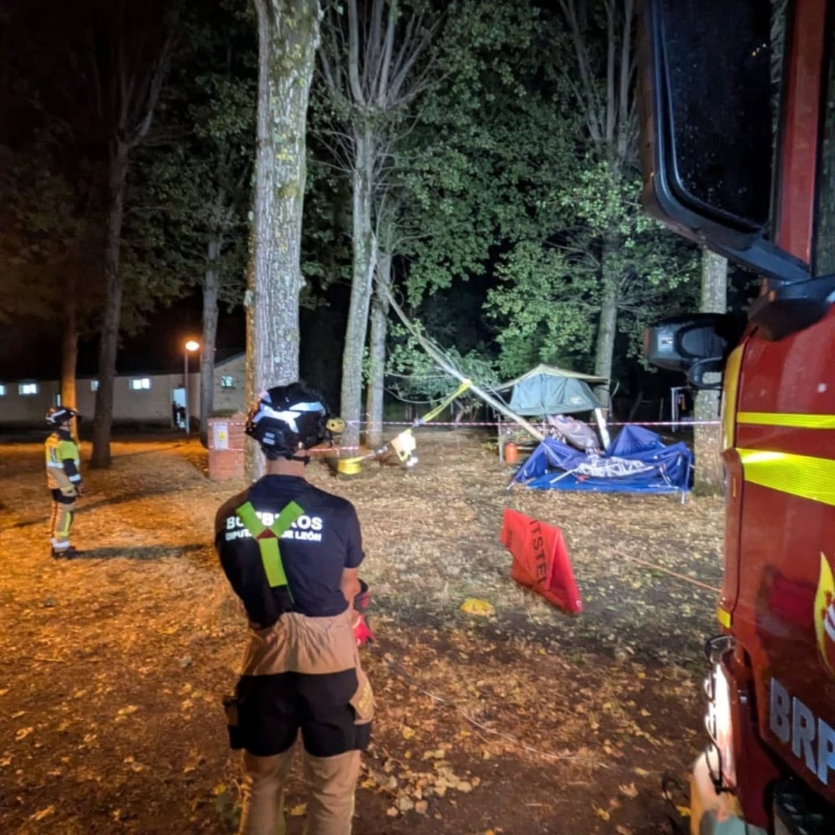 Rama caida camping de bou00f1ar bomberos dipu (2)