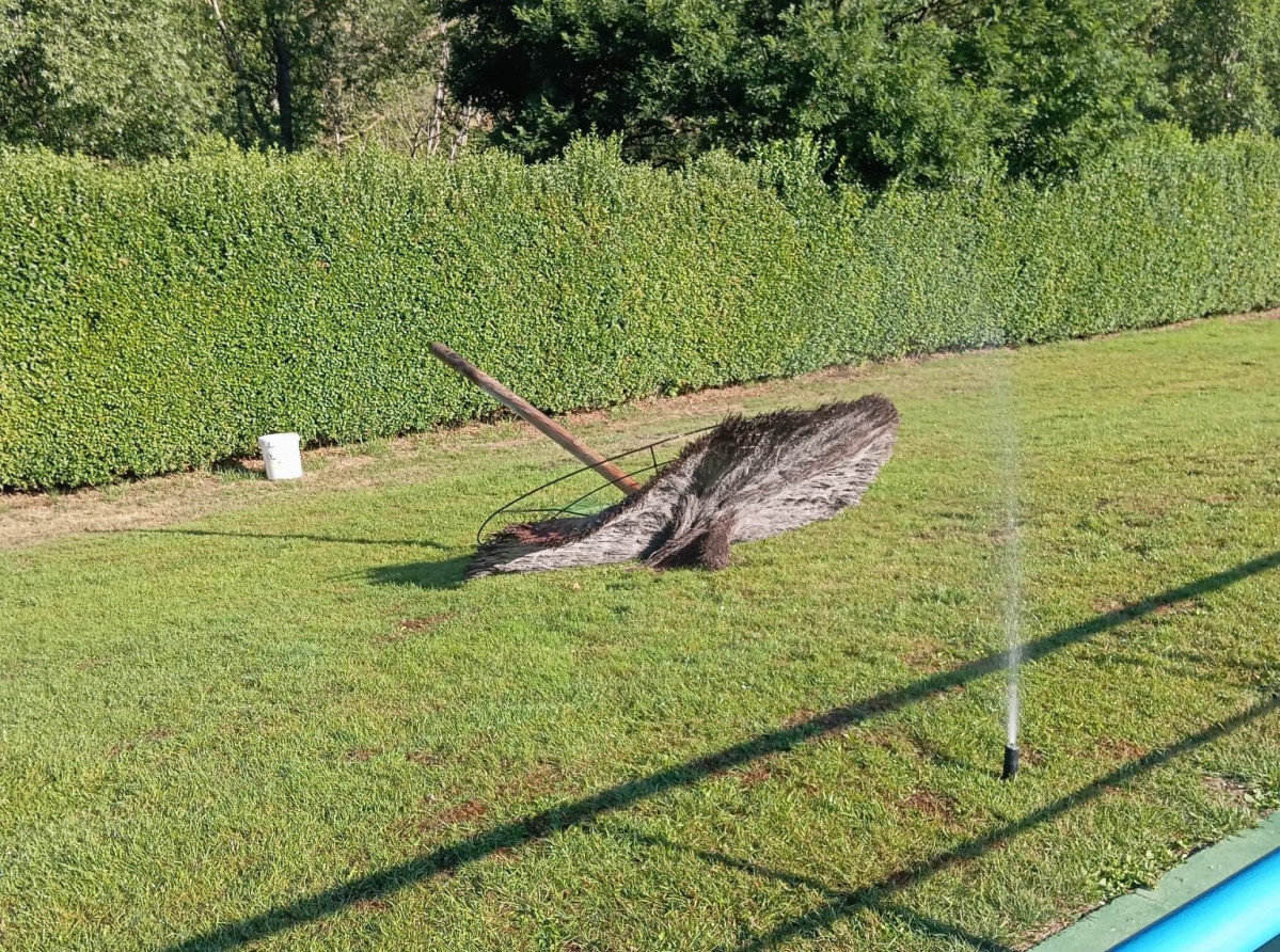 Actos vandalicos piscinas la robla (2)