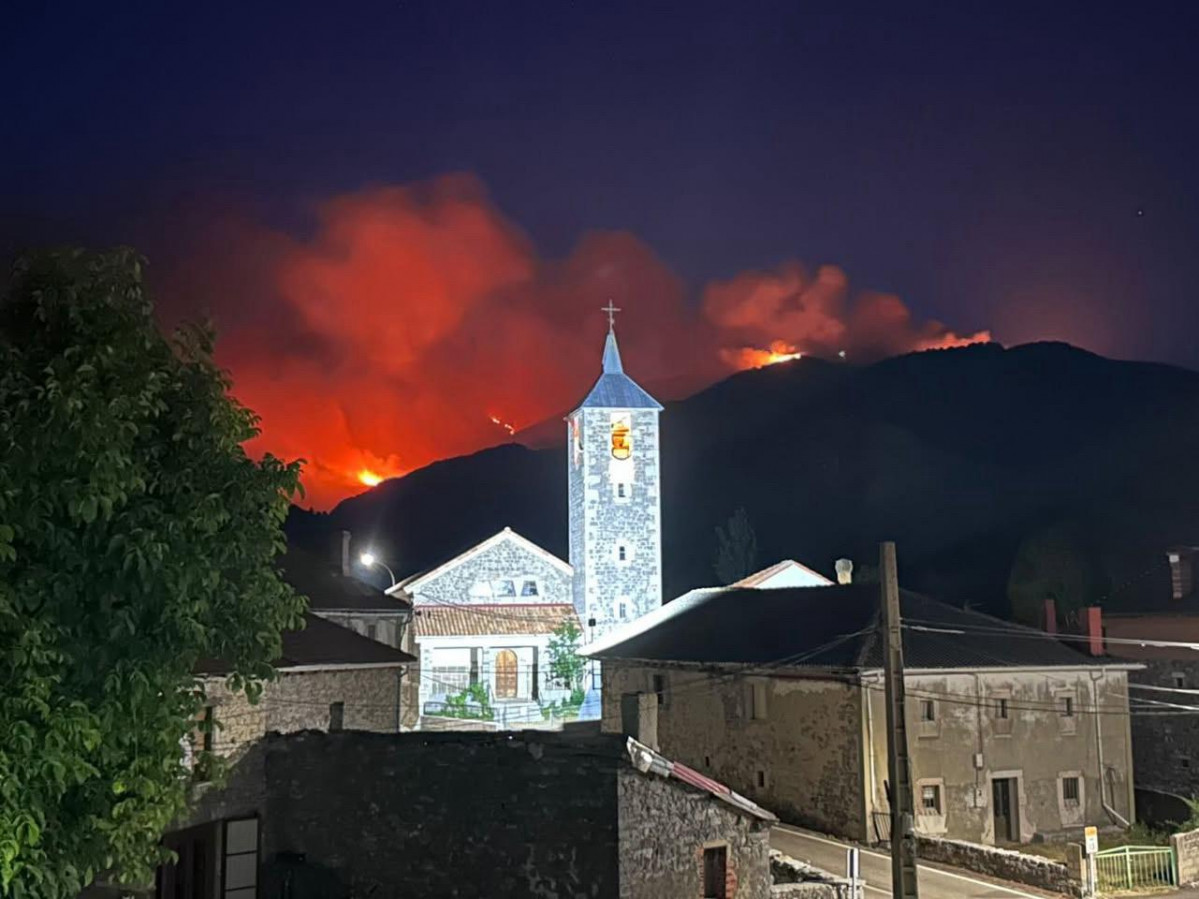Incendio la uu00f1a 2025
