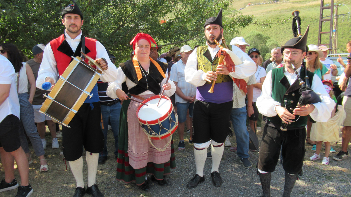 Romeria de riosol marau00f1a enrique martinez perez (14)