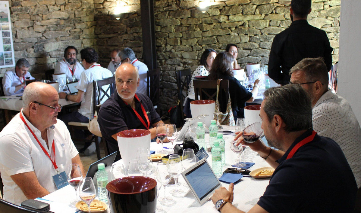 Sesiu00f3n de cata en los Premios Vinduero Vindouro