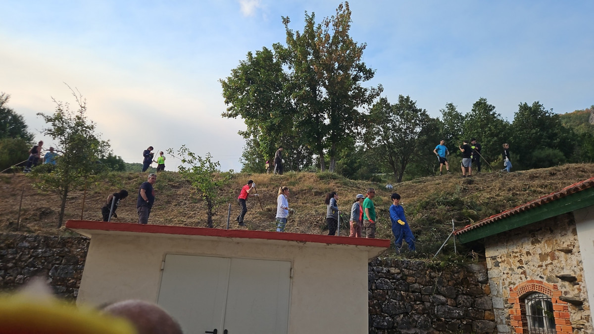 Voluntarios montaña palentina 1