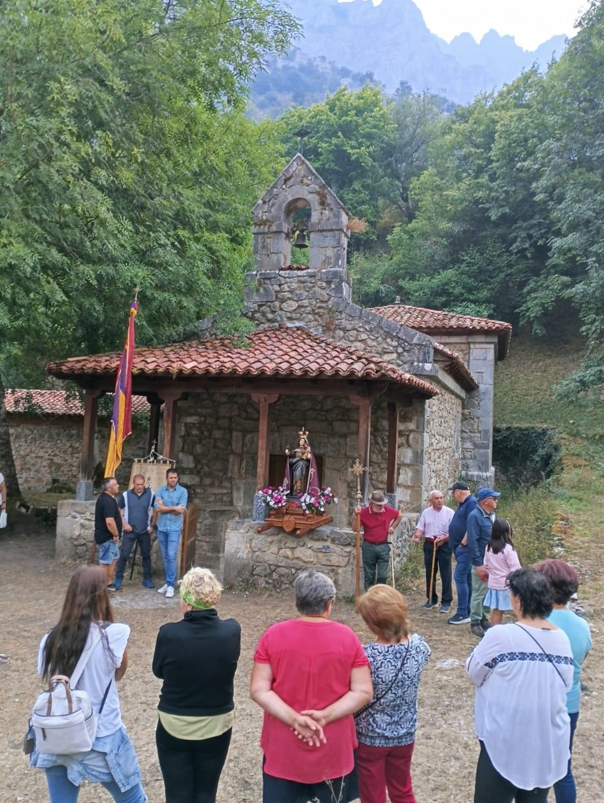 Virgen de corona valdeón 2025 7ç
